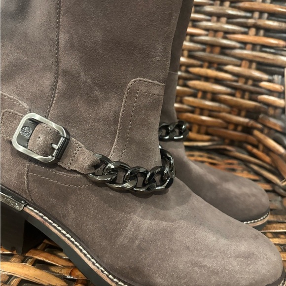 Vince Camuto Keshilla Moto Boot womens
Motorcycle Boot - Picture 3 of 14